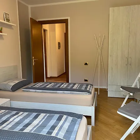 Casa Elena * Crone